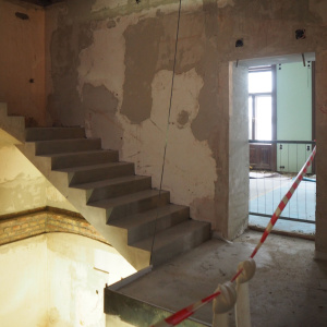 New strairwell mezzanine